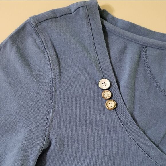 Lolë Women's Blue Scoop-neck Short Sleeve Spring Tee - Picture 6 of 12